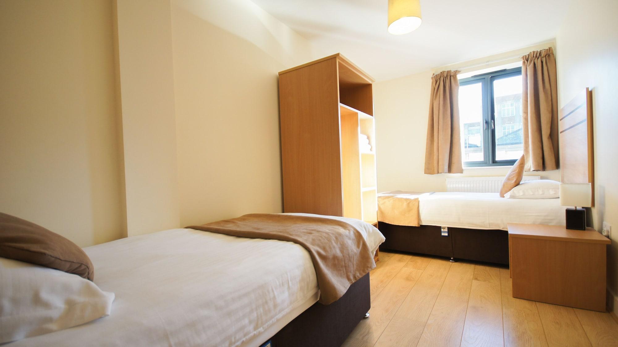 Crompton Court Apartments London Exteriör bild