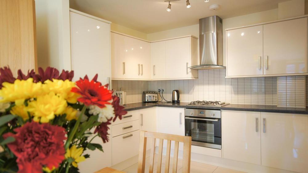 Crompton Court Apartments London Exteriör bild