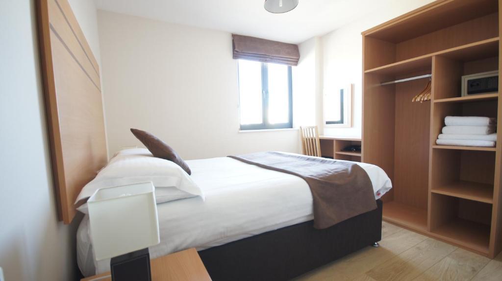 Crompton Court Apartments London Rum bild